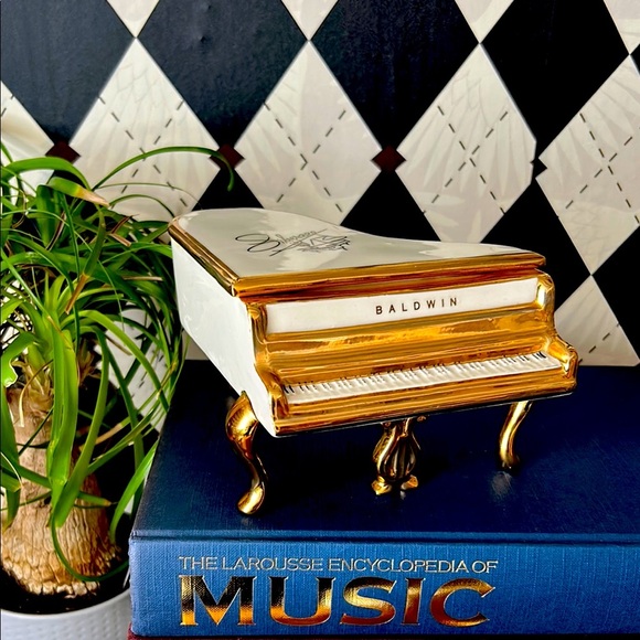 Music Box Liberace Piano | Porcelain | Rare | Luxury RARE Vintage | Collectible - Picture 9 of 17
